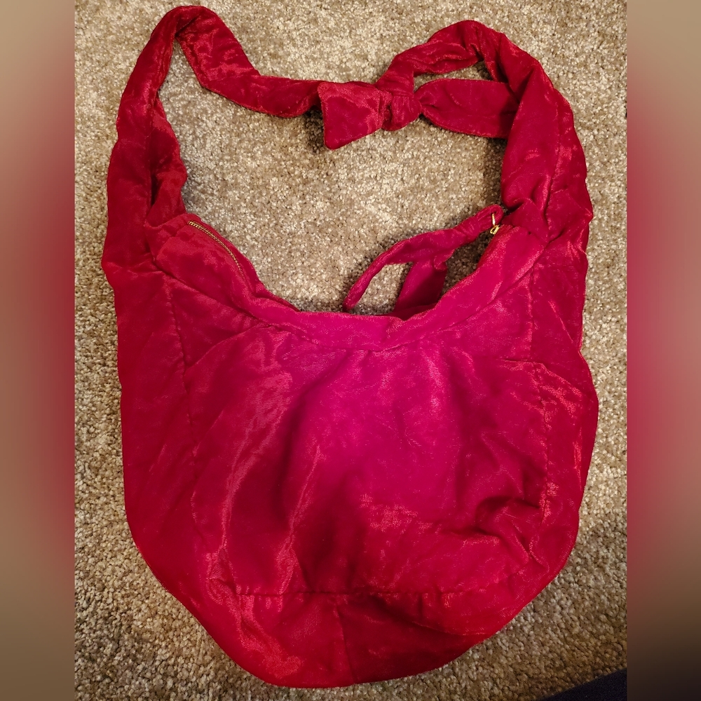 Red Velevet Bath & Body Workers Shoulder Bag Gold Zipper